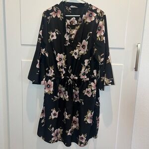 Hint of Blush Dress Women's 2X Black Floral Print Long Sleeve Tie‎ Waist Blouson